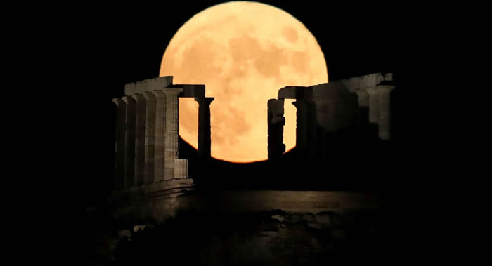 日本放射科学研究所科学家小本聪:月球上的垂直熔岩隧道可以帮助人类建设整个城市