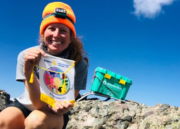 美国科罗拉多州女大学生Brittney Woodrum2个月登58座高峰 筹得逾8.5万美元善款