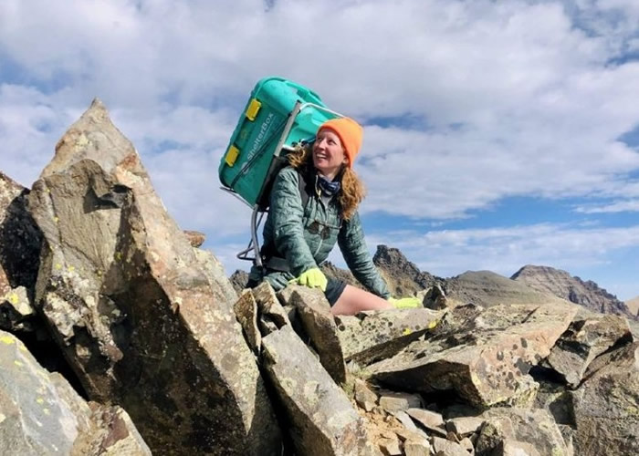 美国科罗拉多州女大学生Brittney Woodrum2个月登58座高峰 筹得逾8.5万美元善款