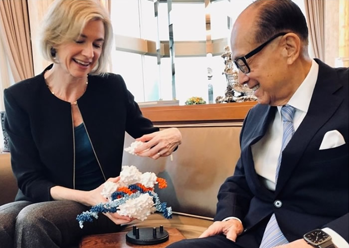 ���ȣ�����ģ������γϣ��ң�չʾ�༭DNA���̡�