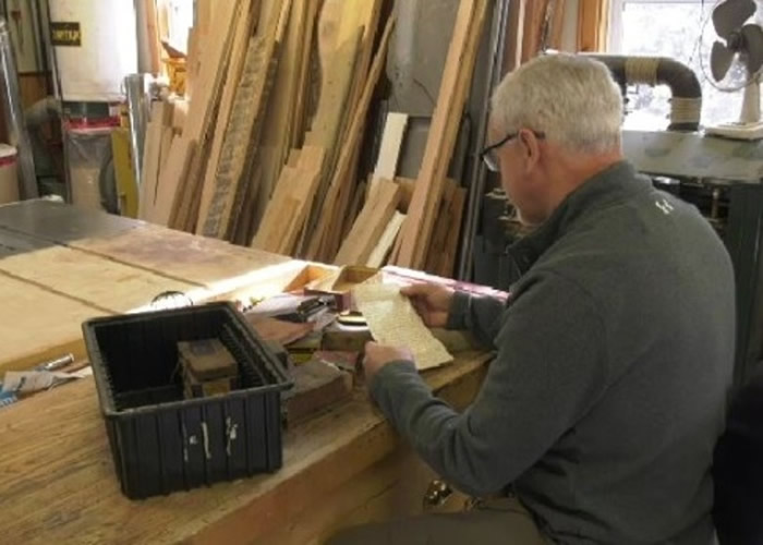 加拿大新斯科舍省男子整理旧物时发现二战书信 盼寻主人