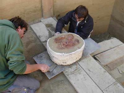 ����Ȼ����־�������µ�������һ�������ڴ�Լ3����ǰ������˫��̥Ӥ���ź�