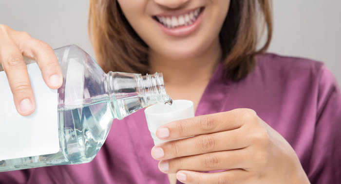 卡迪夫大学科学家称漱口水含有西吡氯铵 能减少感染新冠病毒的风险