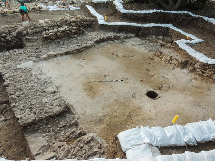 ��Զ��������ǽ���ֿɼ��Ĳ���״����Ҳ��ʾ���������е����� PHOTOGRAPH BY ERIC H. CLINE