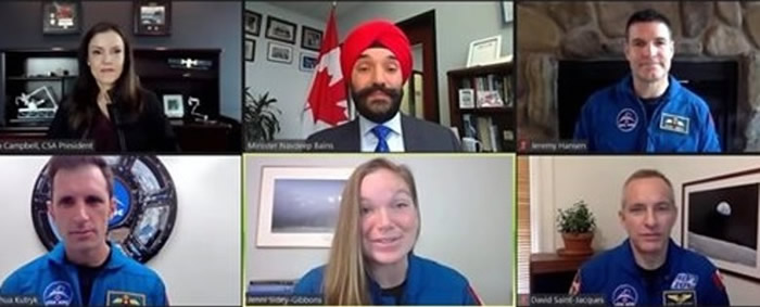 贝恩斯(上中)及坎贝尔(上左)与加国宇航员在视像会议公布消息。