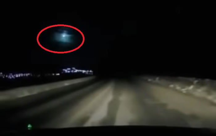 俄罗斯勘察加半岛上空发生陨石爆炸事件 属于不常落向地球的大型火流星