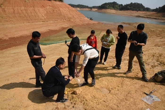 �㶫��Դ���̺������ֹ�Ҥ��ַ�ͿͼҹŽ�����ַ �����������ʯ������������ʱ������