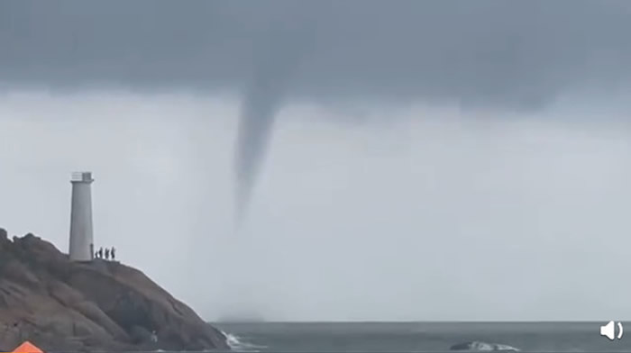 �㶫ʡ�����к���ͻȻ���־��������� �ο�ֻ�����ֻ�����˲�䱻����ȥ