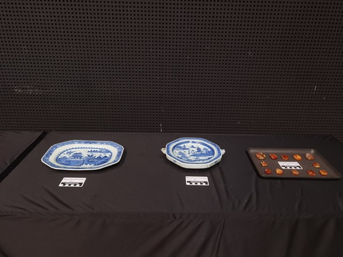 新加坡海域发现两艘数百年历史的古代沉船 元代青花瓷大量出土