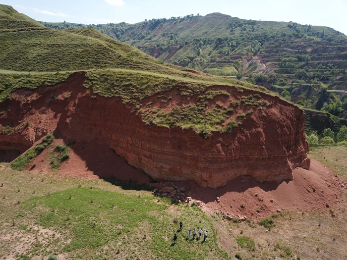 �����ľ�Ϭ�������㡰ʷǰ���ޡ�Ϊ��������ظ�ԭ���ഩԽ