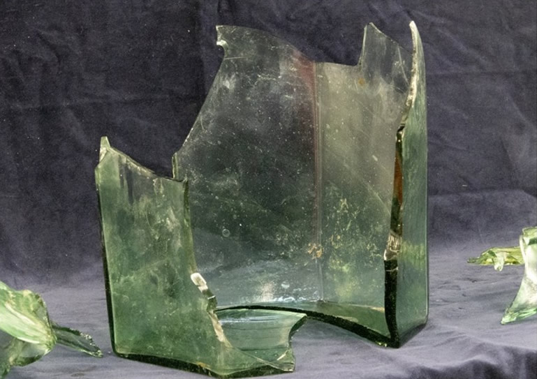 英国2号高速铁路项目施工地点出土一对完整的古罗马时代男女半身雕像