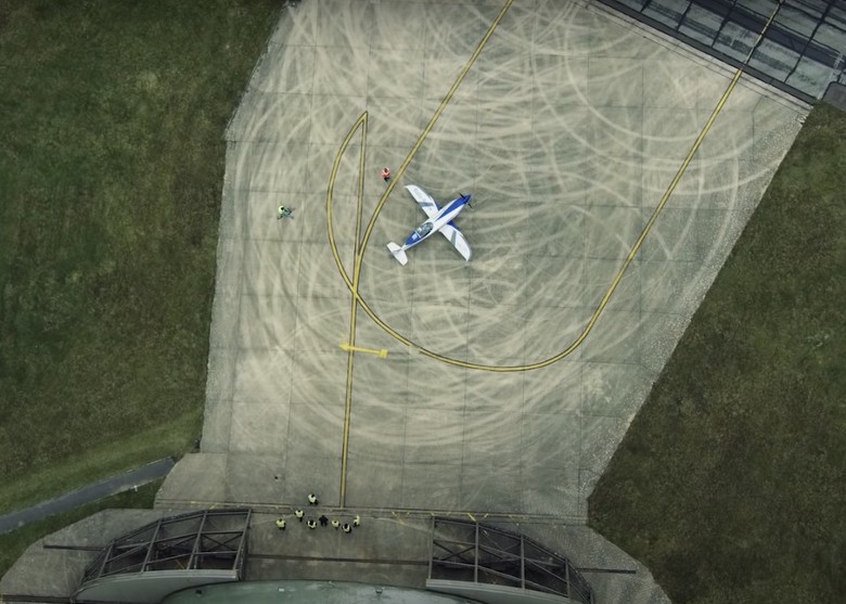 Ӣ���ɻ�������������˹��˹ȫ�綯�ɻ������¾����������������¼��Ϊȫ�����