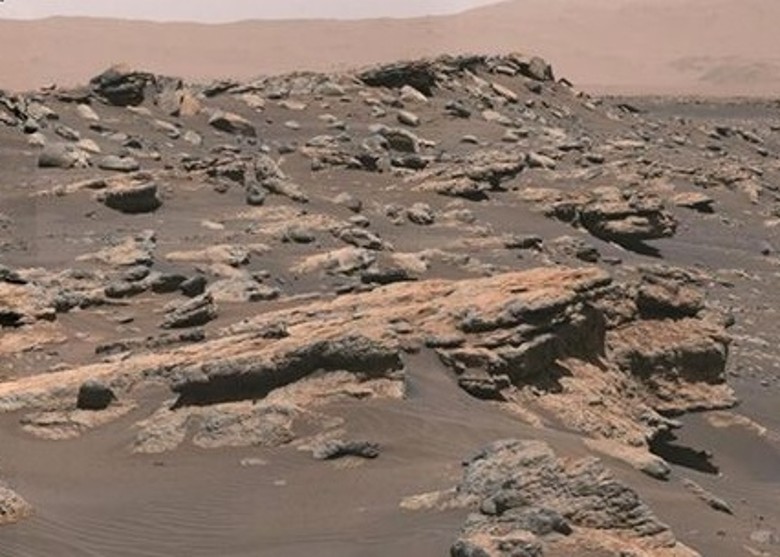 坚毅号在火星耶泽罗陨石坑疑发现最古老岩石