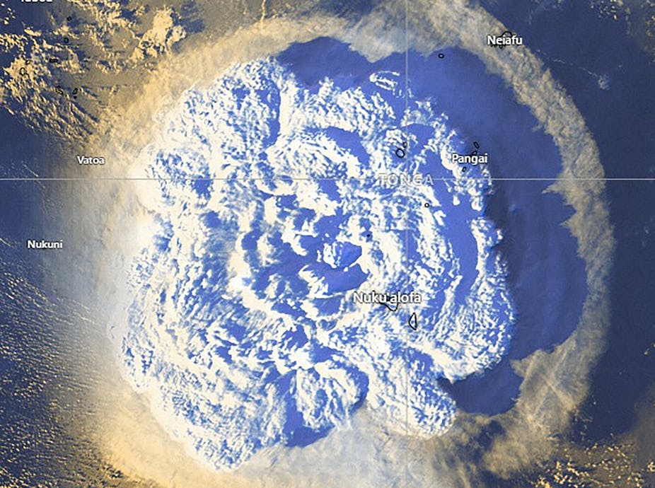 汤加火山爆发造成的大气涟漪影响太空天气