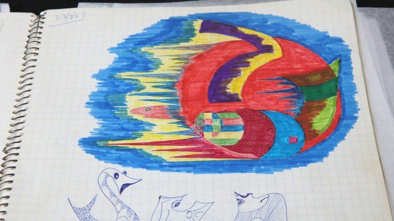 ��֤Ӣ�������ֶ���ͷʿ�Ի�ʱ������д�ʼǱ����������ֵ���ͷʿ���¹�չ��