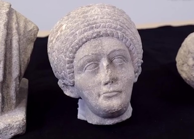 Ӣ���׽𺺿����Ͻ�����ַ����3��������������