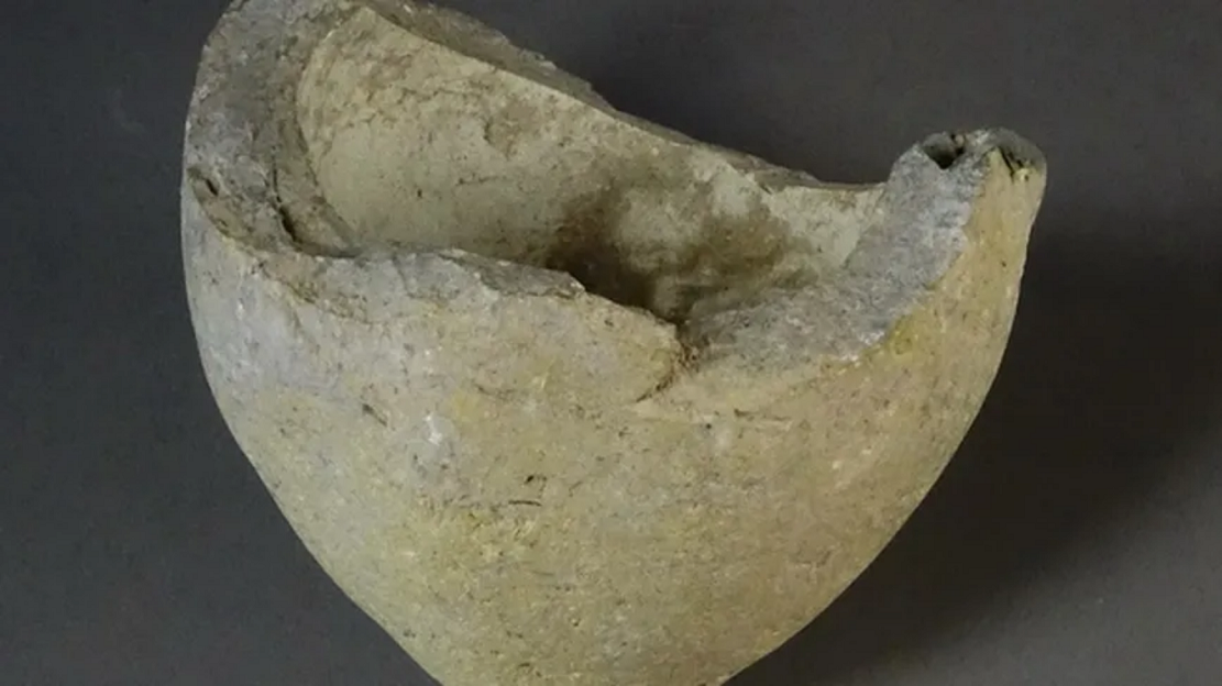 耶路撒冷发现可能曾被用作中世纪手榴弹的古代神秘陶瓷器皿