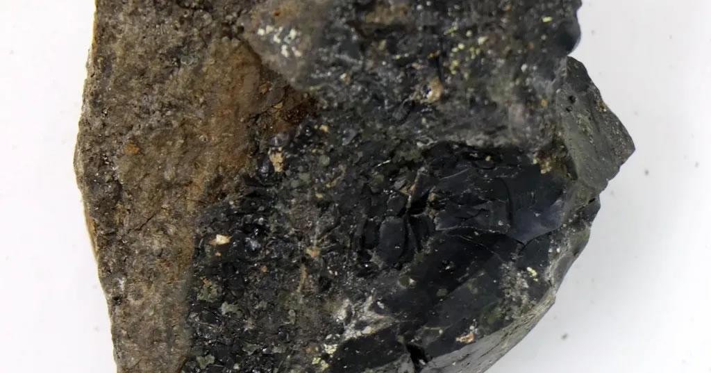 ����������ʯ�����������2370���϶�