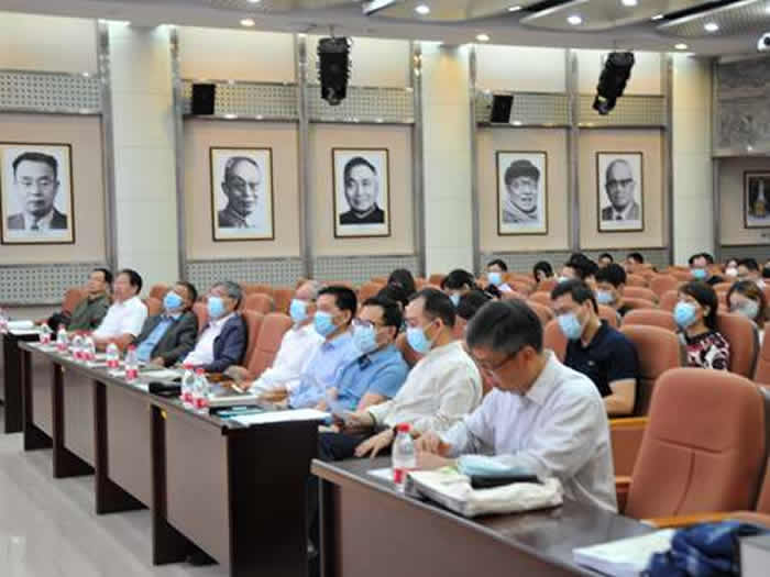 �й�������ѧ���ٿ���30��ѧ�����