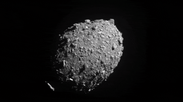 看看NASA双重小行星重定向测试DART在撞击小行星Dimorphos的最后画面