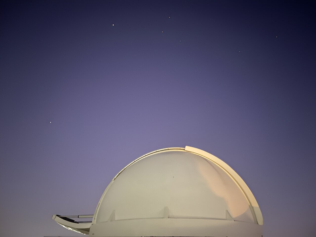 一类不寻常恒星生命周期的新细节被揭示