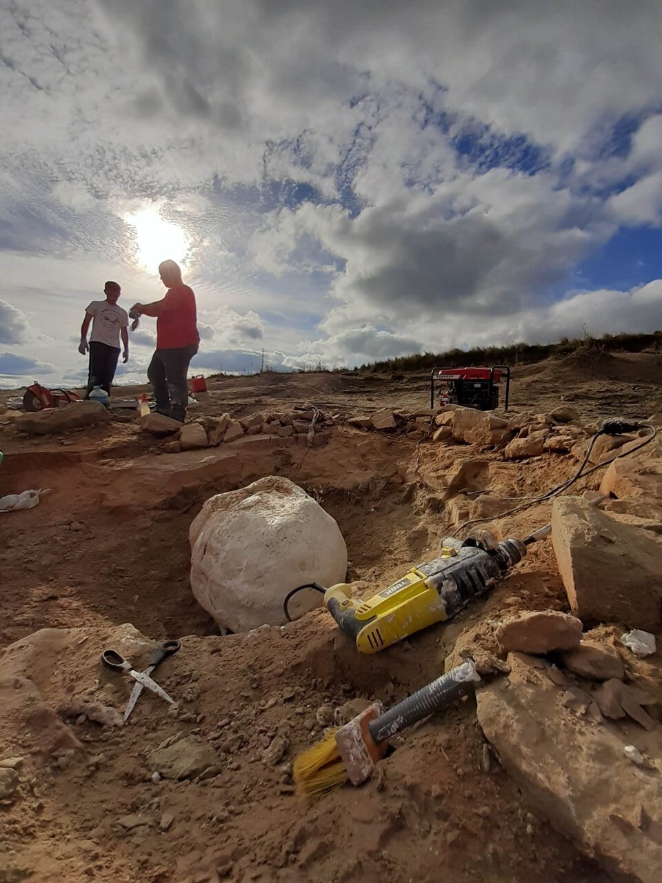 2.65ǰĻʯʾԶڿ֮ǰʳ⶯