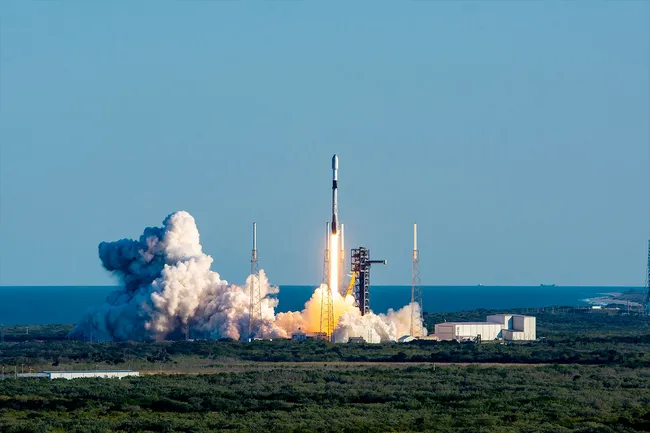 太空探索技术公司从佛罗里达州发射24颗Starlink卫星