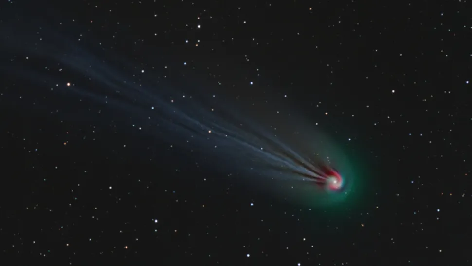 ��ը�Եġ�ħ�����ǡ�12P/Pons-Brooks�ڽӽ�̫��ǰ���챻̫���籩����β��