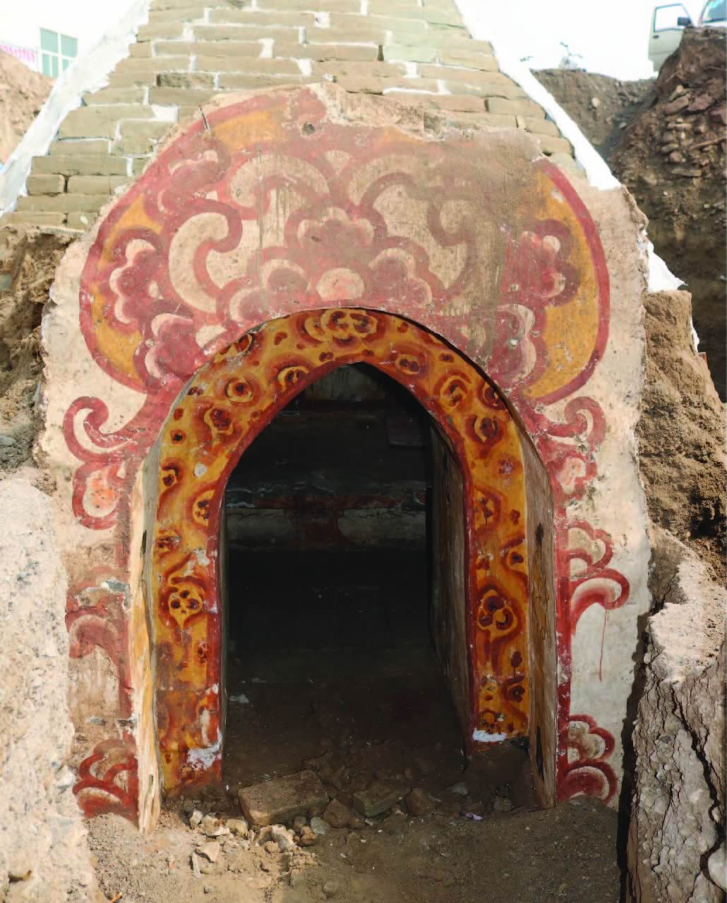 中国出土的唐代陵墓壁画令人惊叹,可能描绘了一个金发的“西方人”