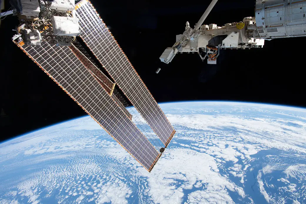 从空间站研究风暴