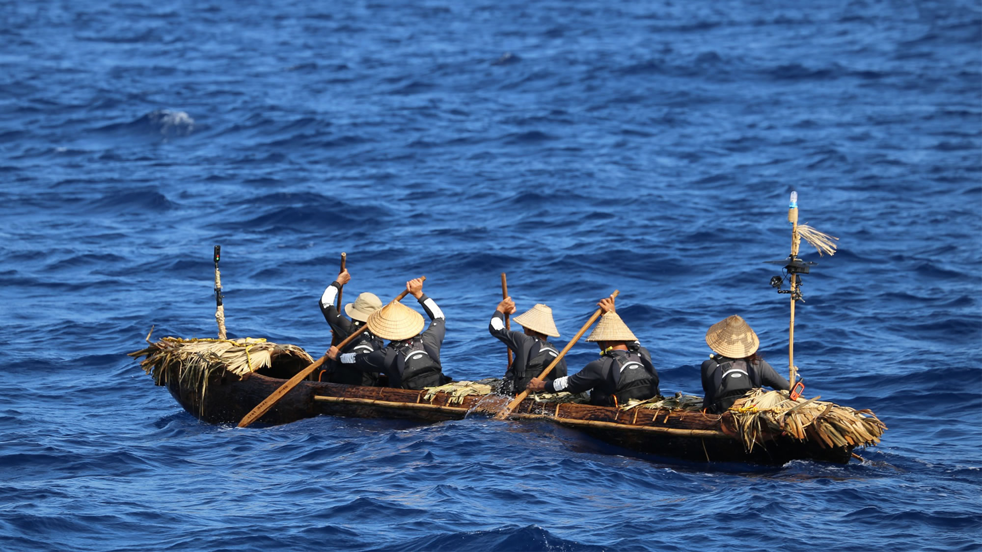 古代独木舟复制品再现了3万年前的航行