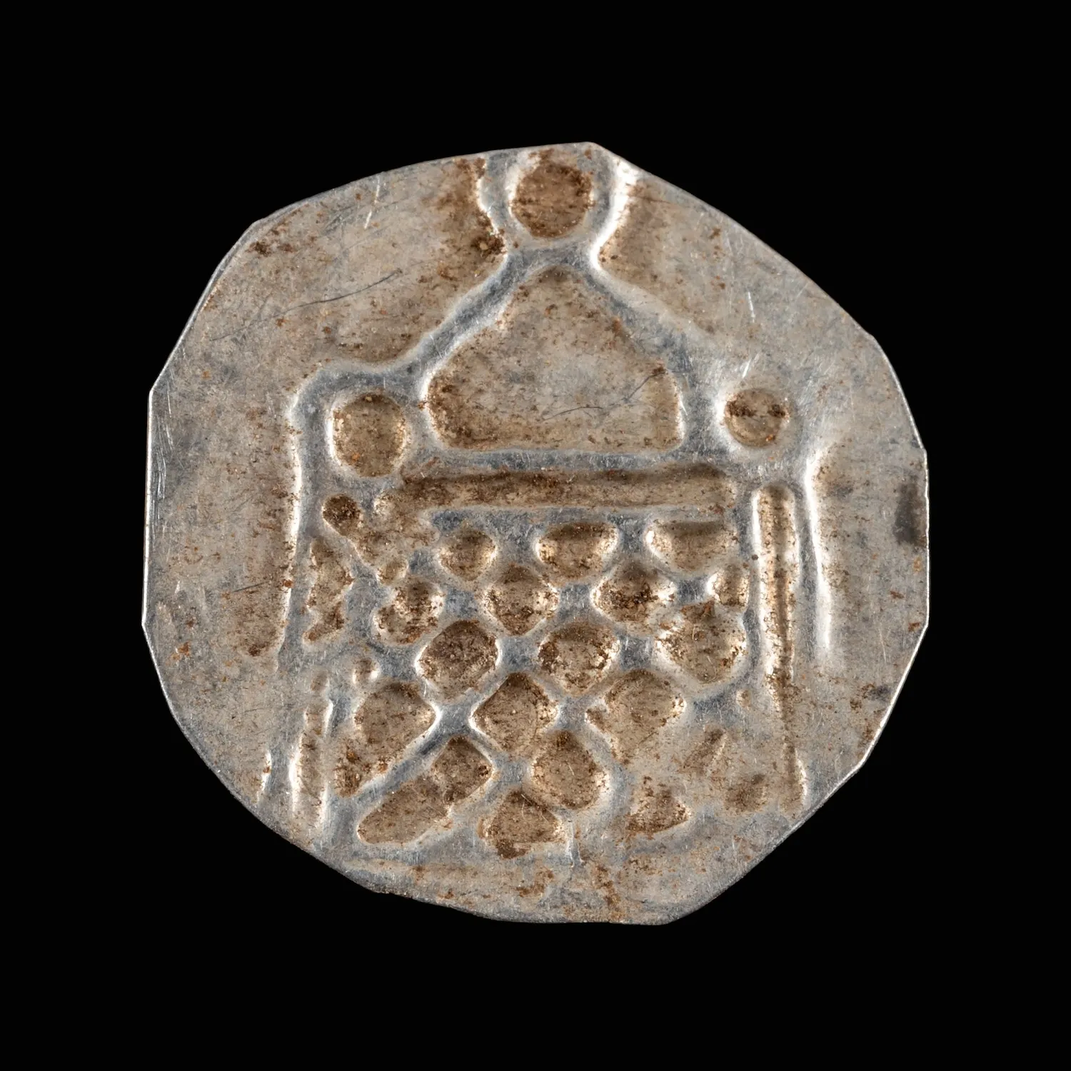 瑞典渔夫寻找蠕虫,发现2万枚中世纪银币